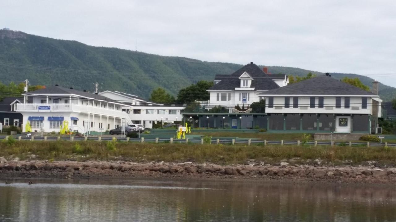 Hotel Aquamer Carleton-sur-Mer Exteriör bild